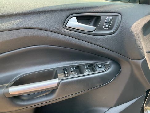 Used 2019 Ford Escape SE AWD/4WD image 14