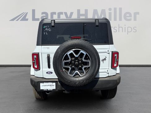 New 2026 Ford Bronco Outer Banks AWD/4WD image 4