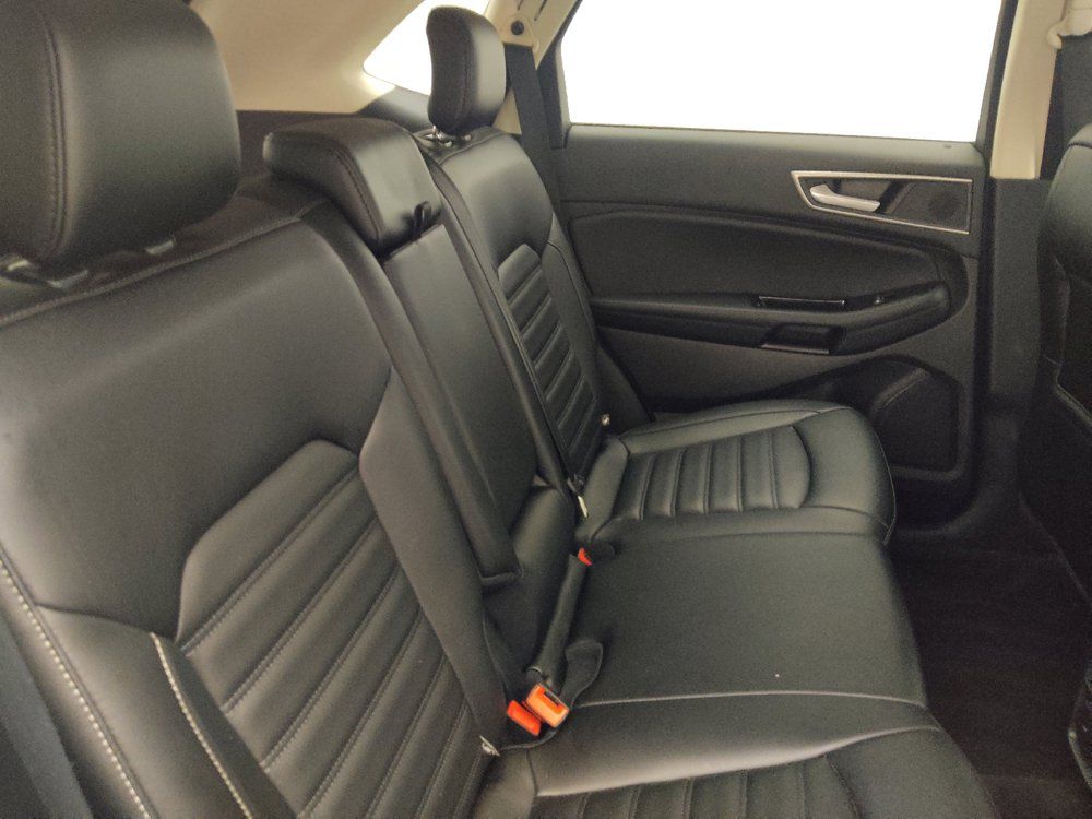 Used 2020 Ford Edge SEL w/ Convenience Package FWD image 19