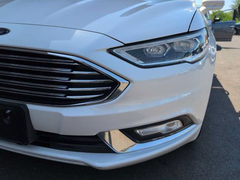 Used 2017 Ford Fusion SE w/ Fusion SE Technology Package AWD/4WD image 11