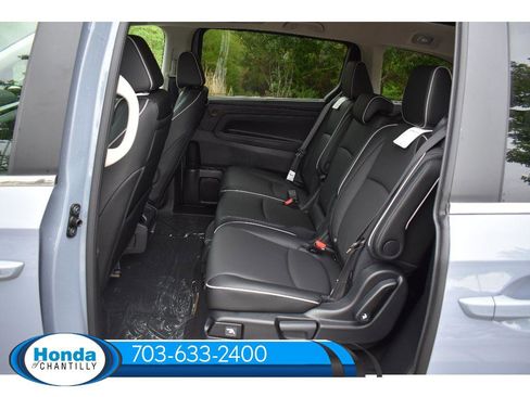 New 2026 Honda Odyssey Touring image 29