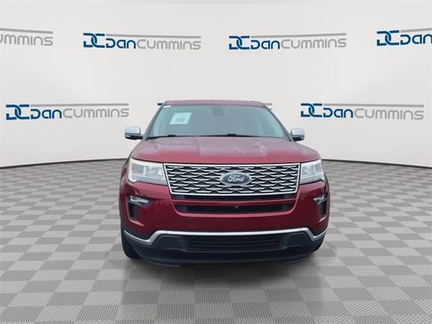 Used 2019 Ford Explorer Platinum image 3