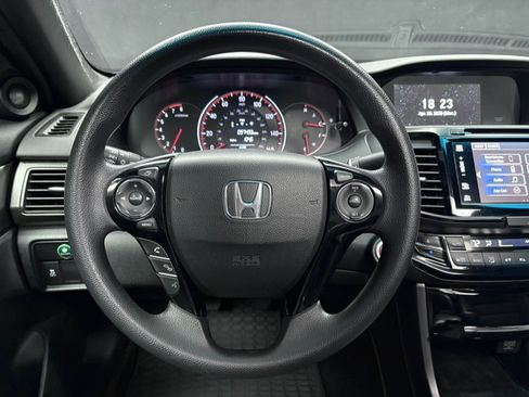 Used 2017 Honda Accord EX image 35