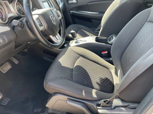 Used 2018 Dodge Journey SE w/ Popular Equipment Group FWD image 9
