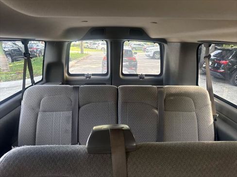 Used 2020 Chevrolet Express 3500 LT w/ LT Preferred Equipment Group RWD image 18