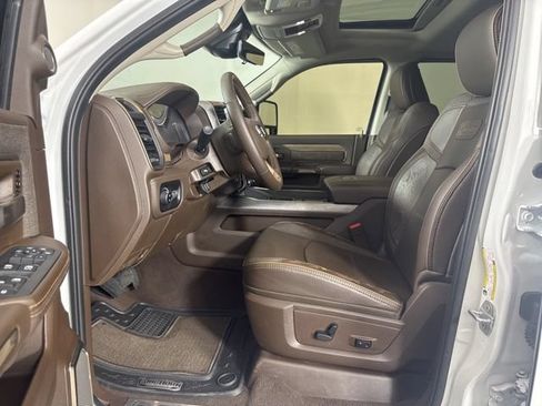 Used 2025 RAM 3500 Longhorn AWD/4WD image 11