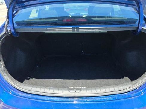 Used 2022 Hyundai Accent SE FWD image 24