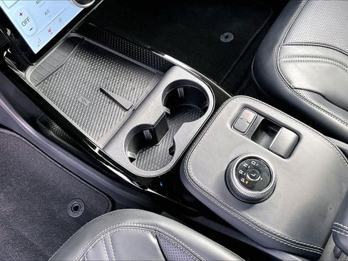 Used 2024 Ford Mustang Mach-E Premium image 17