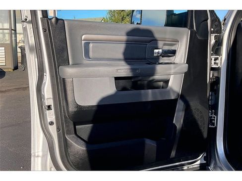 Used 2017 RAM 1500 Big Horn image 23