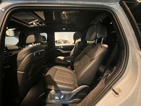 Used 2024 BMW X7 xDrive40i w/ M Sport Package AWD/4WD image 23