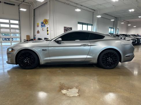 Used 2020 Ford Mustang GT Premium w/ GT Performance Package RWD image 5