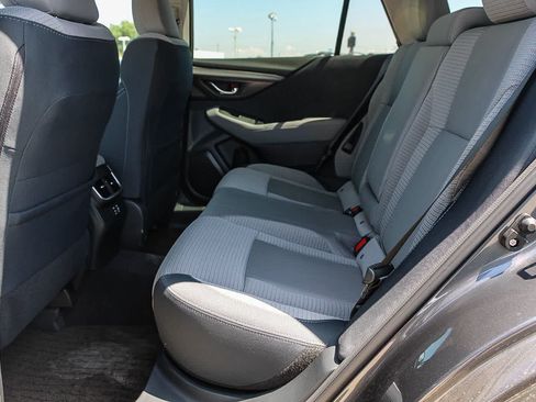 Used 2025 Subaru Outback Premium AWD/4WD image 18