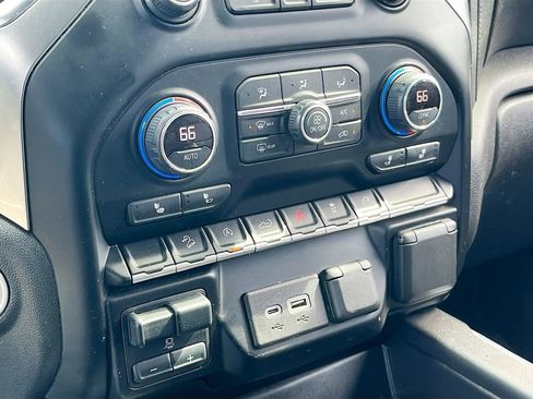 Used 2020 Chevrolet Silverado 1500 LT Trail Boss image 15