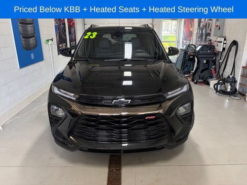 Used 2023 Chevrolet TrailBlazer RS FWD image 3