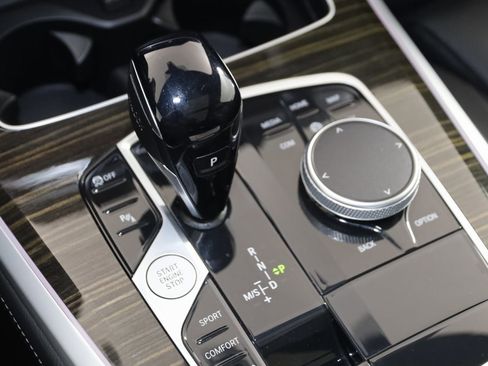 Used 2023 BMW X5 xDrive40i w/ M Sport Package image 7