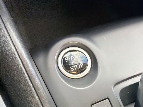 Used 2023 Nissan Kicks S FWD image 8