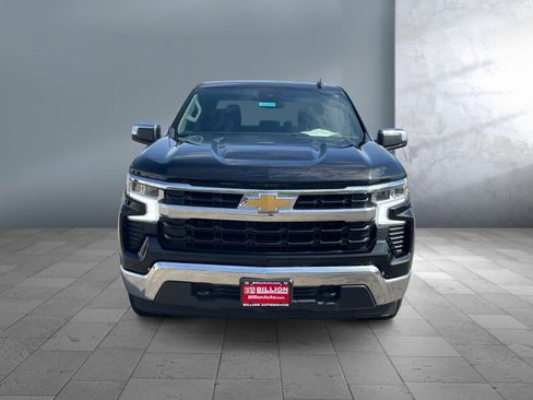Used 2025 Chevrolet Silverado 1500 LT AWD/4WD image 2