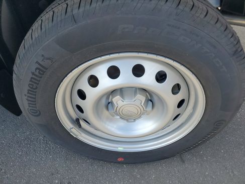 New 2026 Ford Maverick XL image 7