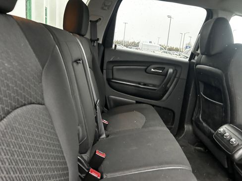 Used 2012 Chevrolet Traverse LT image 11