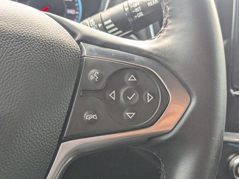 Used 2023 Chevrolet Traverse LT FWD image 22