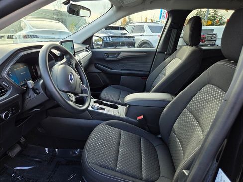 Used 2025 Ford Escape Active image 12
