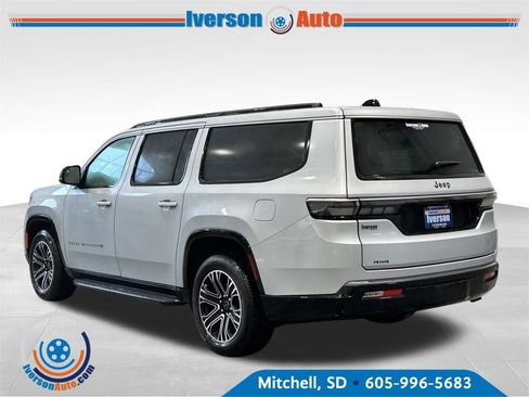 New 2026 Jeep Grand Wagoneer L 4WD image 5