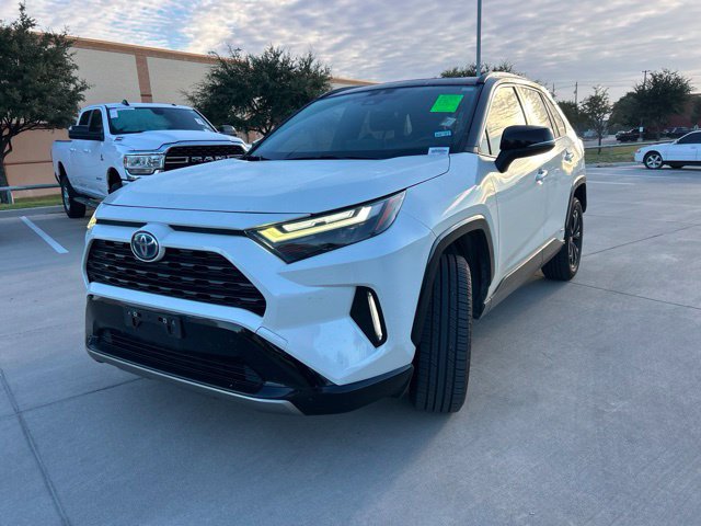 Used 2022 Toyota RAV4 XSE AWD/4WD image 9