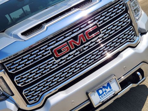 Used 2023 GMC Sierra 2500 Denali w/ Denali Ultimate Package AWD/4WD image 13