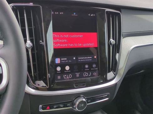 New 2026 Volvo V60 B5 Cross Country Ultra w/ Protection Package Premier image 29