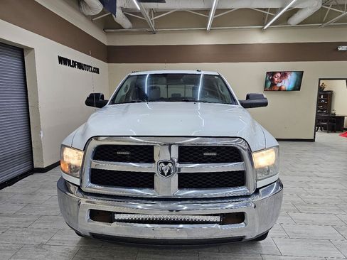 Used 2016 RAM 2500 SLT AWD/4WD image 3