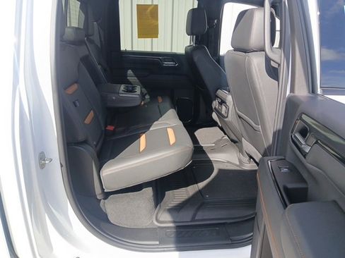 Used 2024 GMC Sierra 2500 AT4 w/ AT4 Premium Plus Package image 30