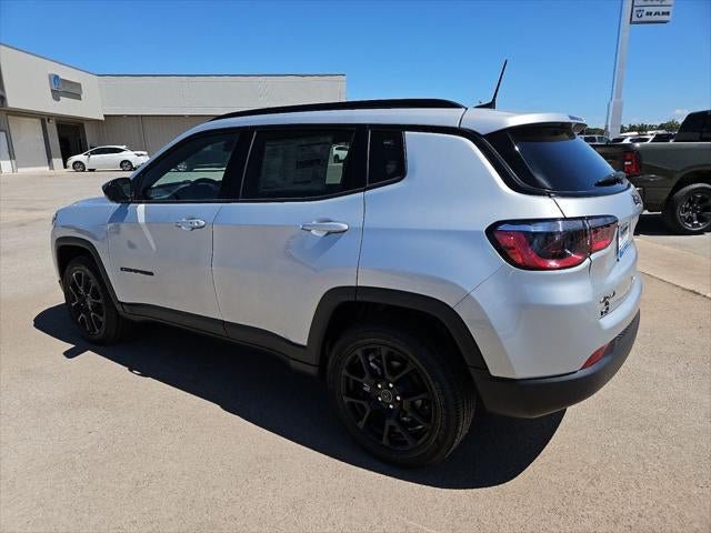 New 2026 Jeep Compass Latitude AWD/4WD image 34