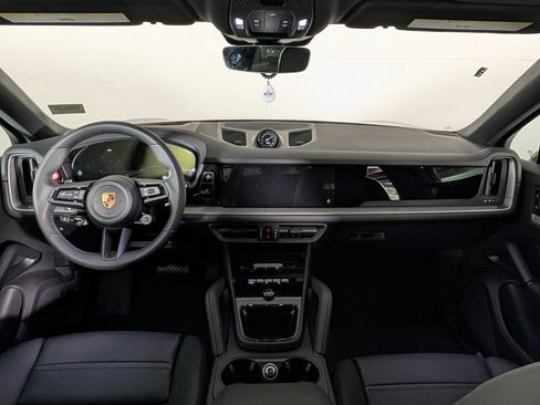 New 2026 Porsche Cayenne Coupe AWD/4WD image 20