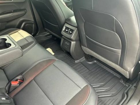 Used 2025 Chevrolet Equinox EV RS w/ Active Safety Package 3 AWD/4WD image 34