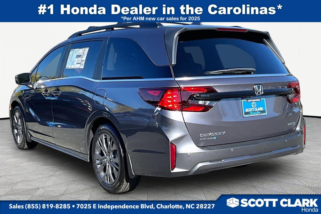 New 2027 Honda Odyssey Touring image 3
