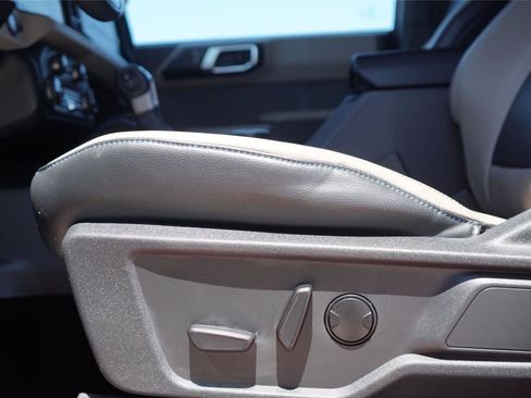 Used 2023 Ford Bronco Wildtrak AWD/4WD image 22