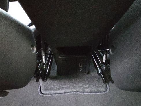 Certified 2025 Buick Encore GX Sport Touring w/ Comfort Package image 30