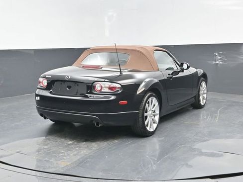 Used 2006 MAZDA MX-5 Miata Grand Touring w/ Premium Pkg image 23