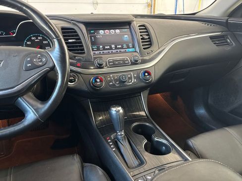 Used 2019 Chevrolet Impala LT w/ LT Convenience Package image 25