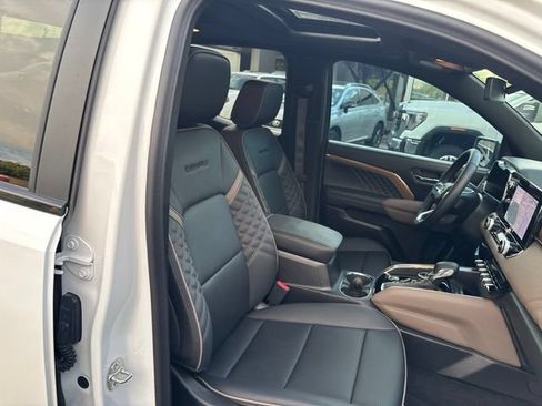 Used 2026 GMC Canyon Denali AWD/4WD image 42