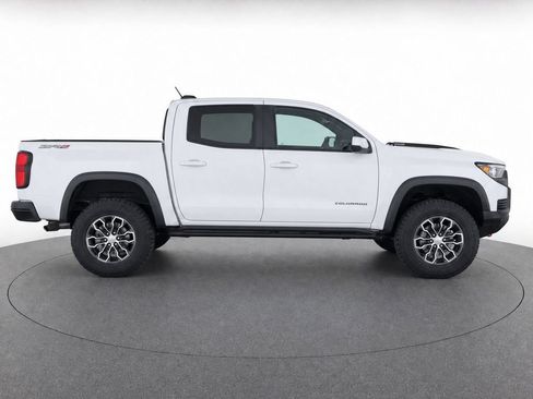 Used 2021 Chevrolet Colorado ZR2 AWD/4WD image 8