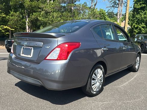 Used 2017 Nissan Versa SV FWD image 7