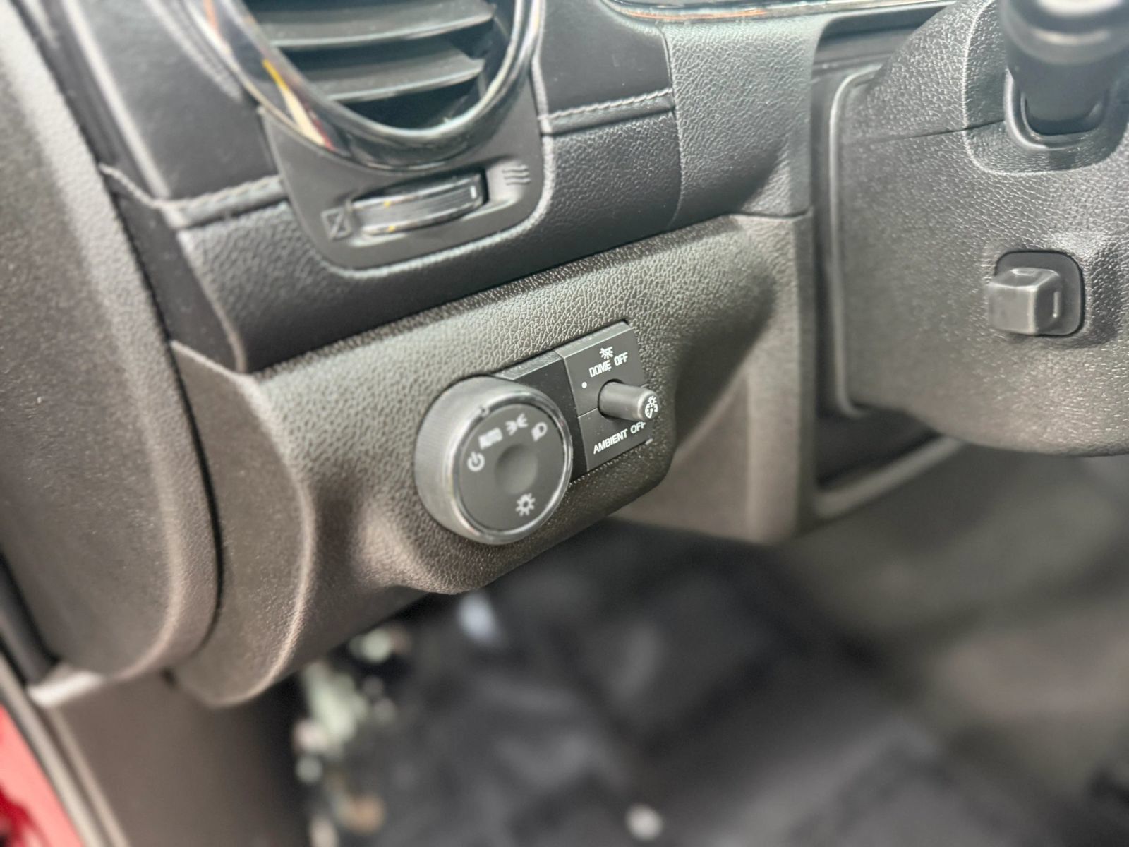 Used 2013 Buick Enclave Premium AWD/4WD image 25