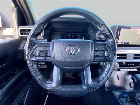 Certified 2026 Toyota Tacoma SR5 AWD/4WD image 6