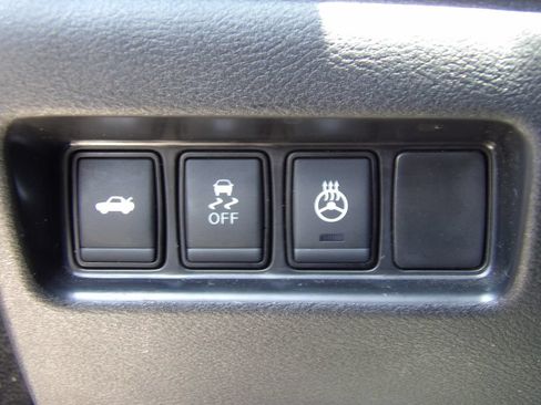 Used 2018 Nissan Maxima SR w/ Midnight Edition FWD image 13