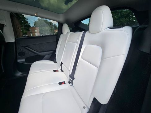 Used 2023 Tesla Model Y AWD image 62