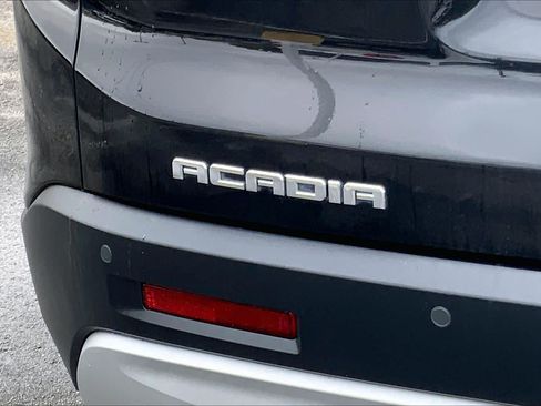 Used 2019 GMC Acadia SLT w/ LPO, Floor Liner Package FWD image 10