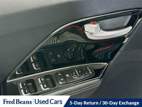 Used 2020 Kia Niro EX w/ Cold Weather Package image 19