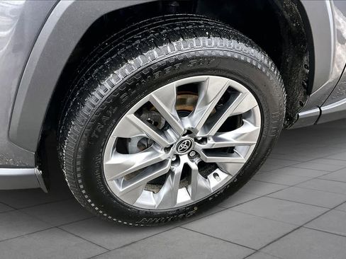 Certified 2023 Toyota RAV4 XLE Premium image 11