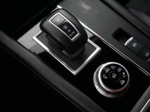 Used 2022 Mitsubishi Outlander SE AWD/4WD image 28